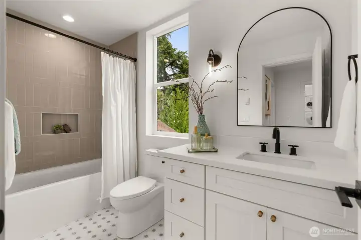 Full bath on the upper level