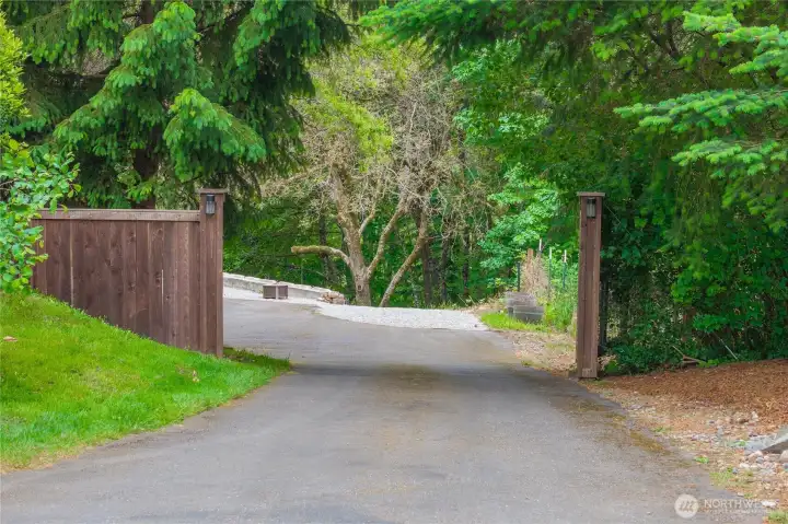 Driveway to Garage and DADU