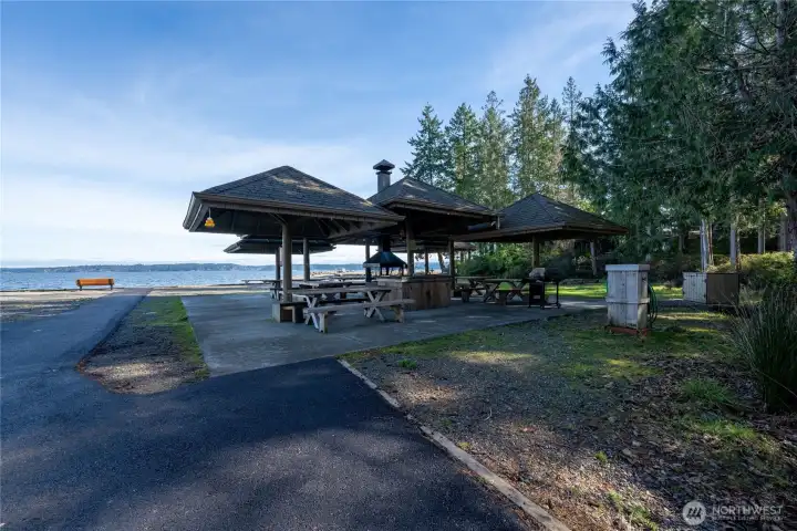 Harstene Pointe Beach Area Harstene Pointe Beach Area