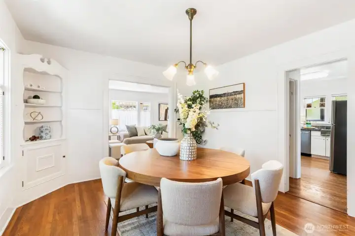 Dining Room From quiet dinners to lively gatherings, this dining space balances charm and function beautifully the kind of room that makes every meal feel a little more special.