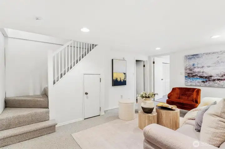 Spacious great room perfect for relaxing and entertaining.