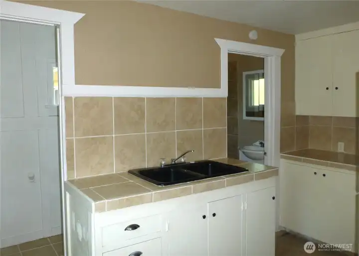 Unit 3 Kitchen