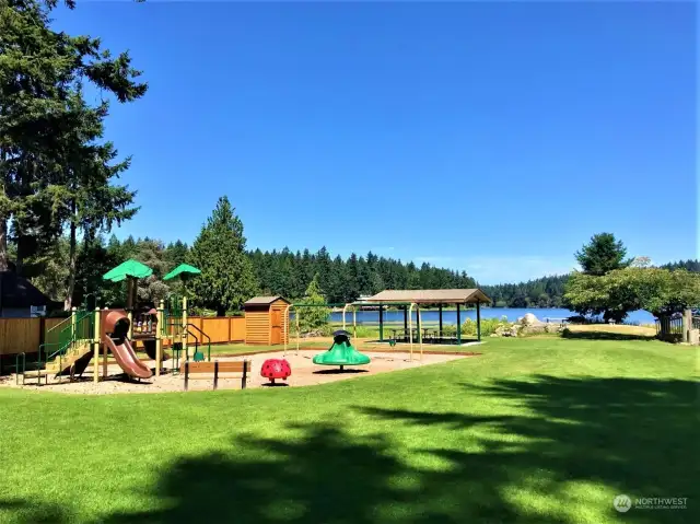 Rays Park on lake josephine