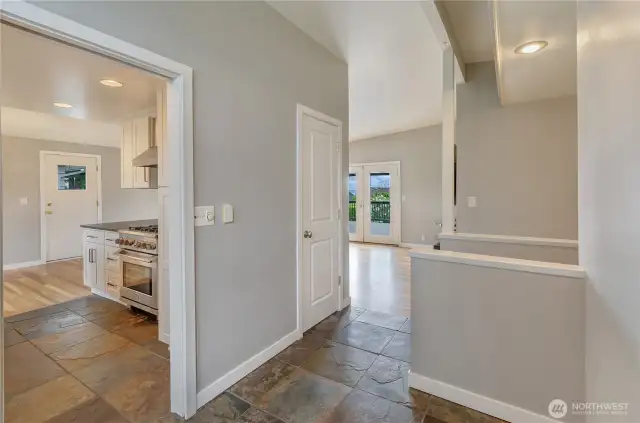 Spacious floorpan with voluminous ceilings