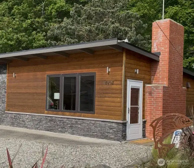 This cute beach bungalow is 2 doors down from beach access! Backs a gorgeous treed hillside. 2 bedroom/1 bath bungalow fully renovated from 2018-2021 and is located across the street from McKee's Beach!  Comes fully furnished (minus the staging) and Short-Term Rentals are allowed!