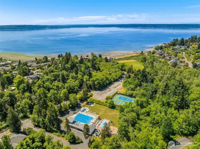 The property comes with Lot A beach rights to the Cove with trails, pickle courts, 700' of shoreline and picnic tables as well as a boat launch.