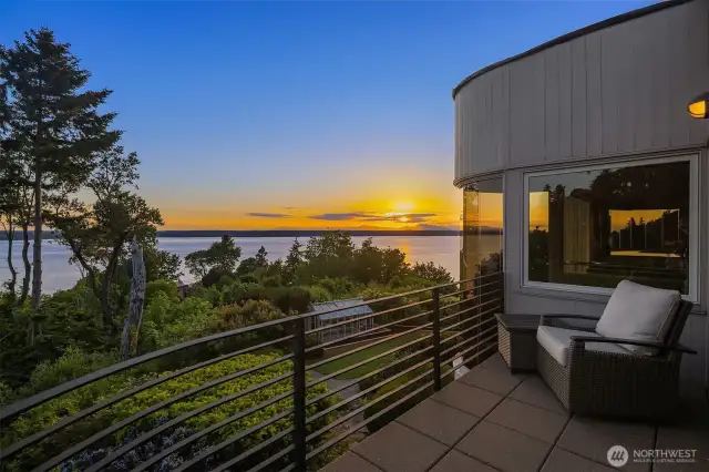 Deck off the main living area