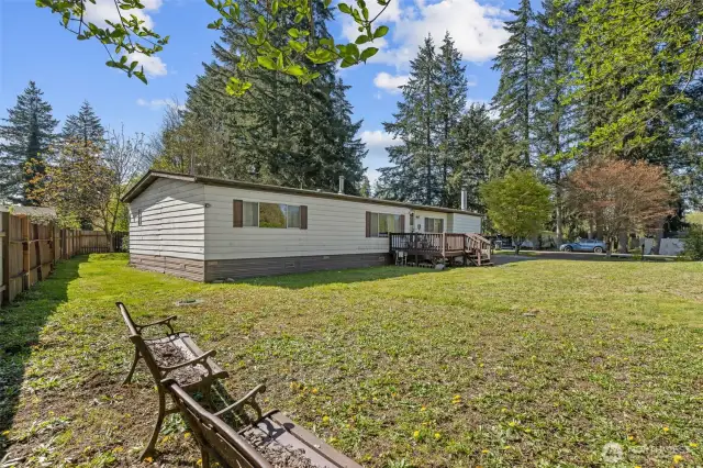 Front yard is wide open!