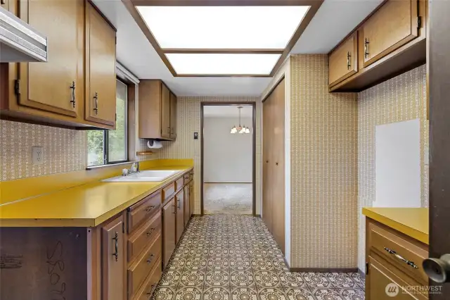 Door from the ADU kitchen that leads into the 1232sqft carport