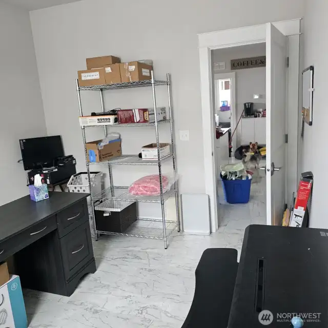 office or option to a 3er room