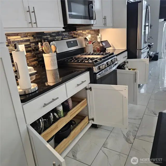 Every lower cabinet has pull-out shelfs