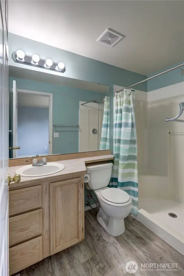 Master En Suite 3/4 Bathroom with walk in shower