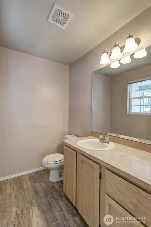 1/2 bath downstairs