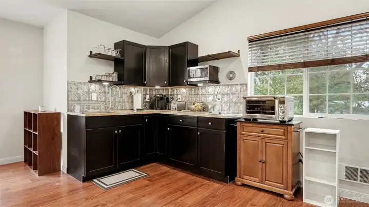 Practical and functional layout to suit all your needs!