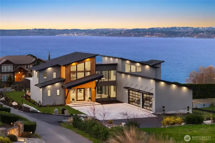 Welcome to this stunning new build in Adelaide community of Federal Way!