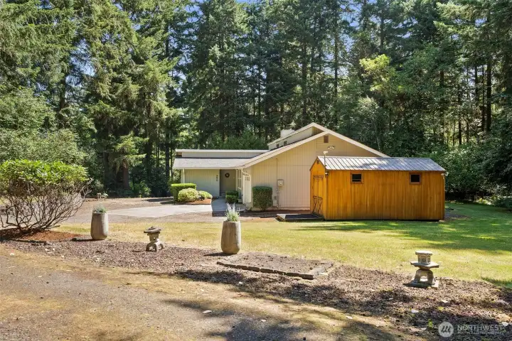 No HOA