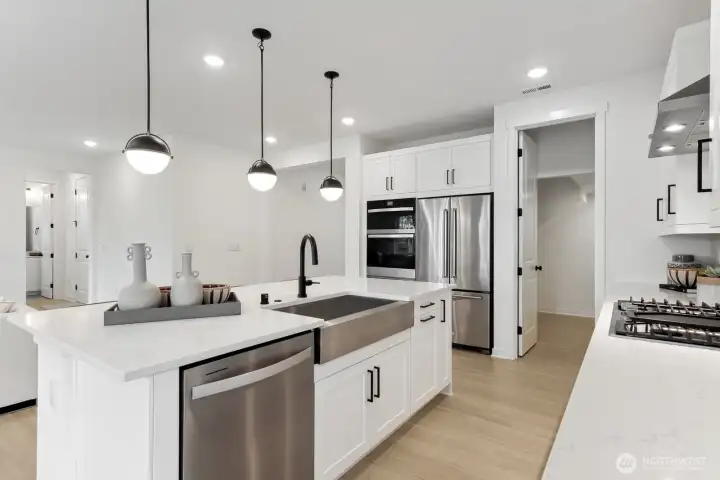 Photos are of a completed home and finishes and colors may vary. Photos are of a completed home and finishes and colors may vary.