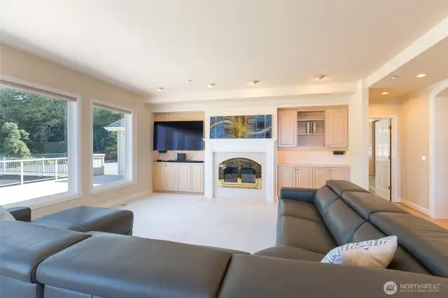 The living area off the kitchen allows you to entertain while prepping that gourmet meal!