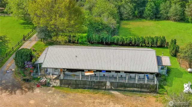 16+ kennels with attached DADU, a rare PNW find!