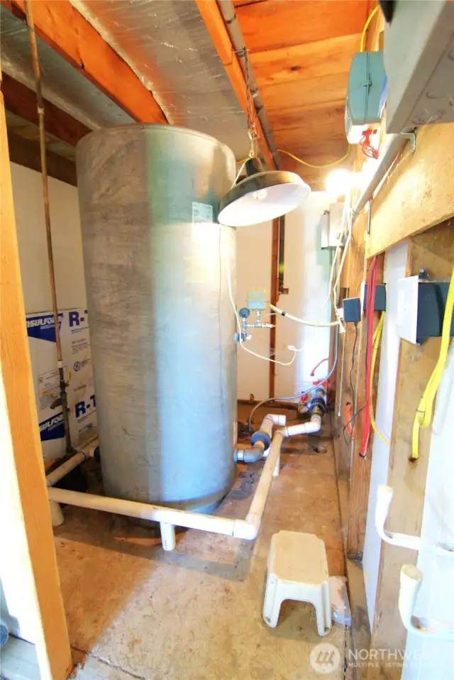 well and pressure tank