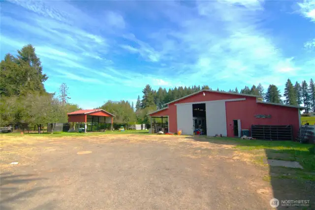 Ample parking and great area to back trailers into or circle around.