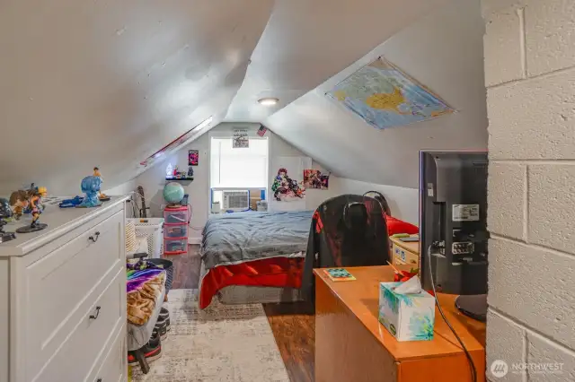 2nd Residence loft