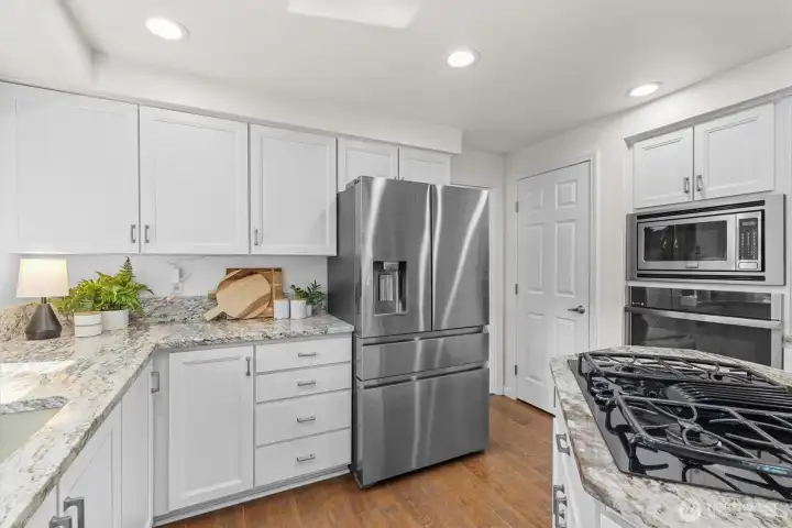 Kitchen with breakfast nook