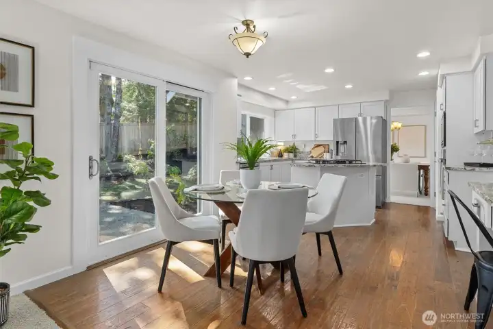 Kitchen with breakfast nook
