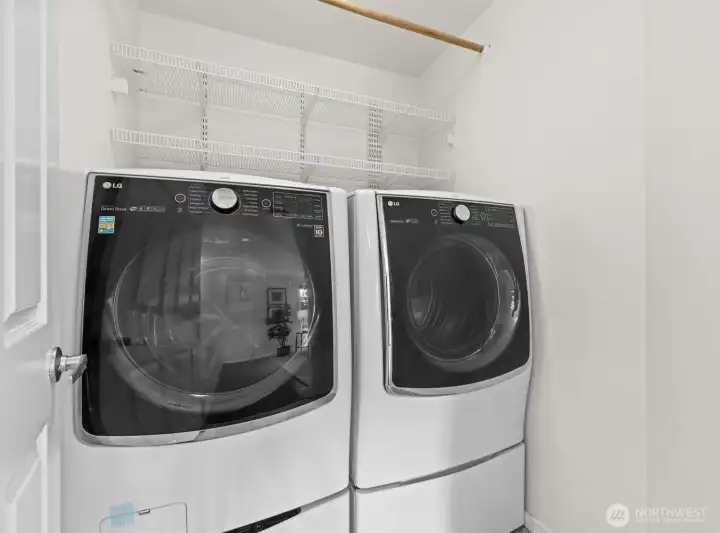 Utility room (main level)