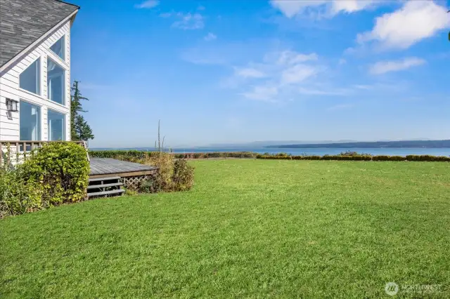 Impeccable large windows & multiple level deck to enjoy the expansive VIEW.