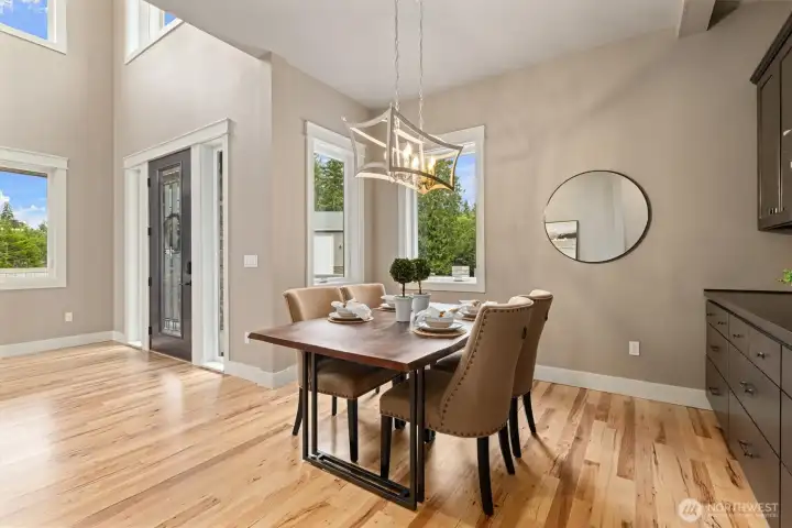 Dining room w/ built in cabinets.