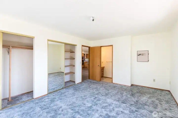 upstairs bedroom 1