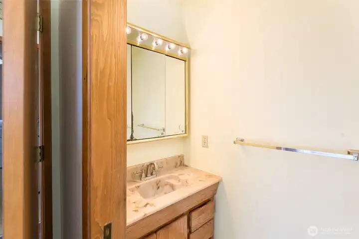 upstairs half bath