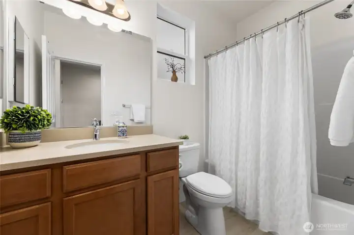 Full Hall Bathroom