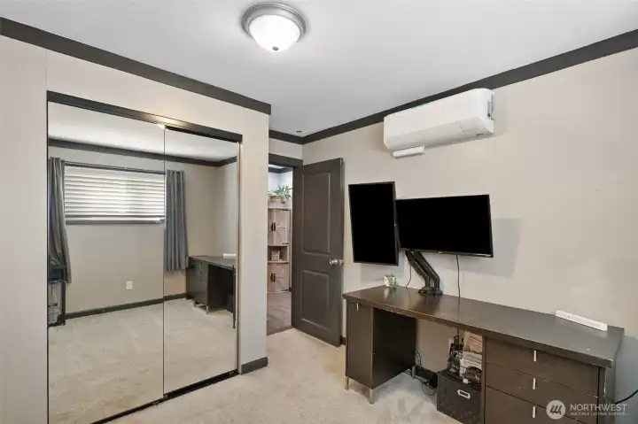 Upstairs bedroom 2