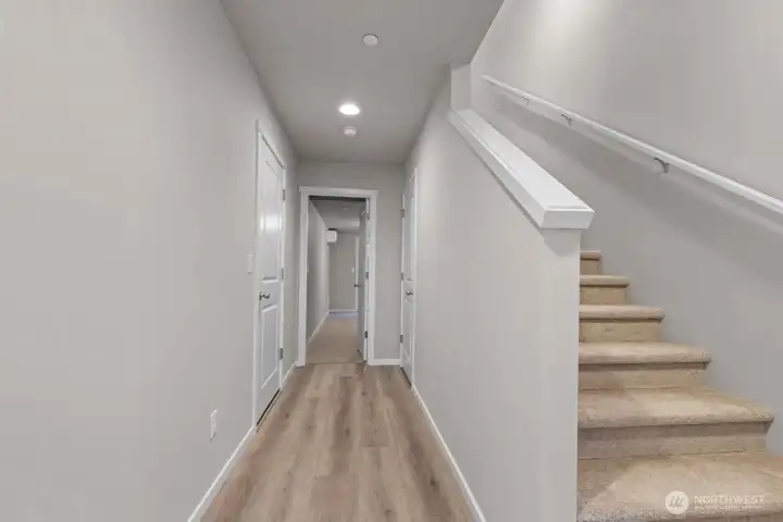 Photographs are for illustrative purposes only. Features, finishes, interior/exterior colors, landscaping and floorplan shown may vary from actual homes built