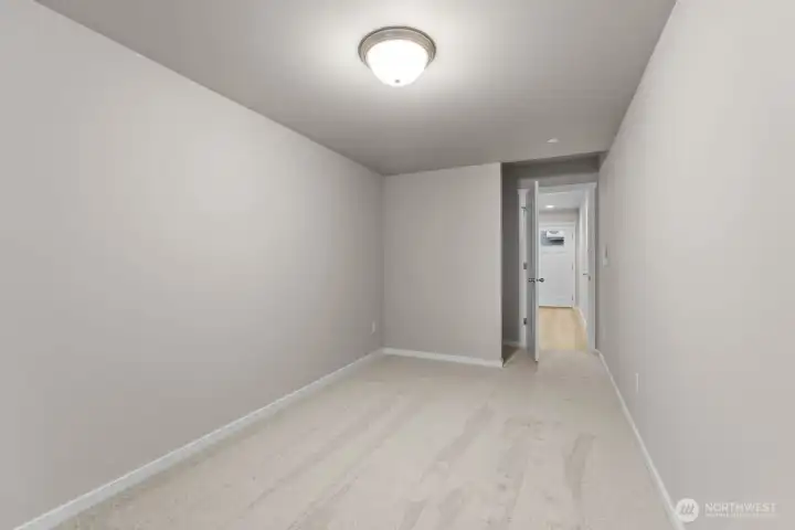 Photographs are for illustrative purposes only. Features, finishes, interior/exterior colors, landscaping and floorplan shown may vary from actual homes built