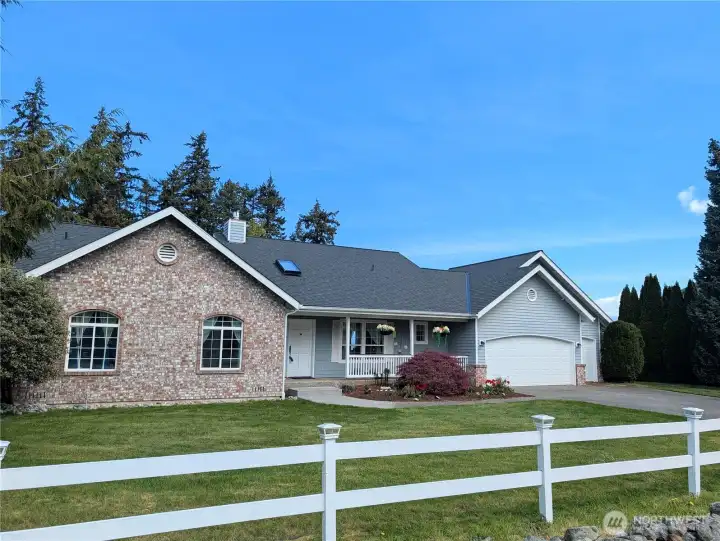 New Exterior Paint, New front steps, New lighting, New garage doors. New Exterior Paint, New front steps, New lighting, New garage doors.