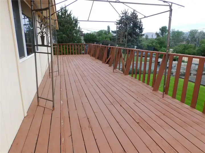 Deck for BBQ's and great views!
