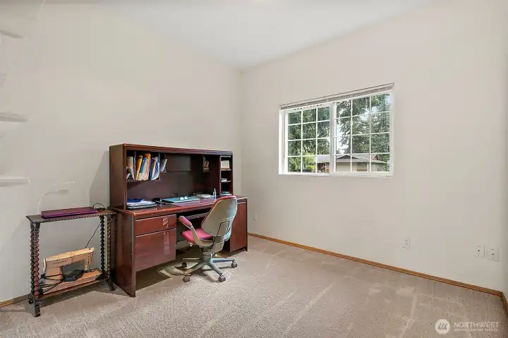 Den/additional bedroom option Den/additional bedroom option