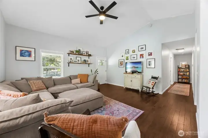 Hardwood floors are beautiful! Hardwood floors are beautiful!