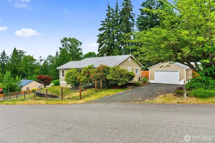 Tumwater Hill rambler with basement