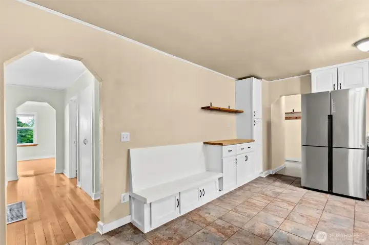 Kichenn bench with versatile cabinet and counter space