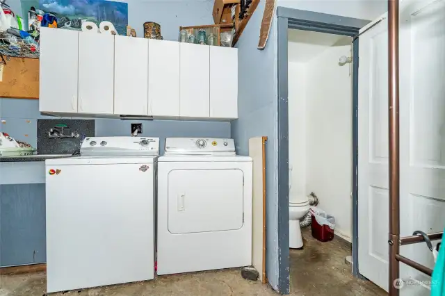 Garage - Bathroom/Laundry