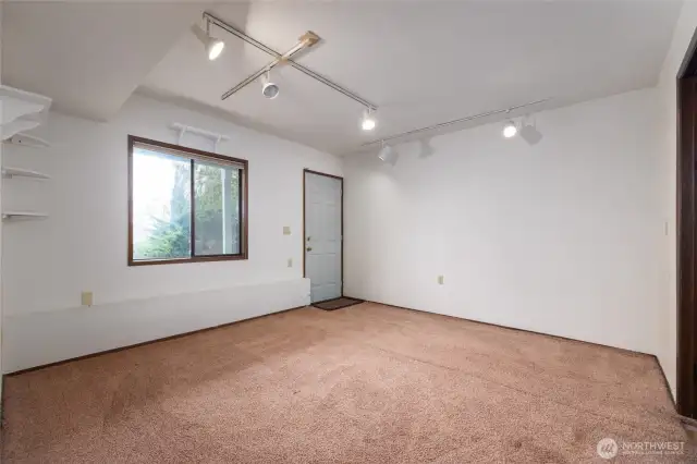 Lower bedroom