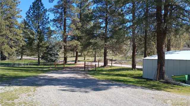 NW