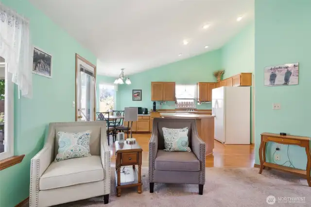 Family/Kitchen