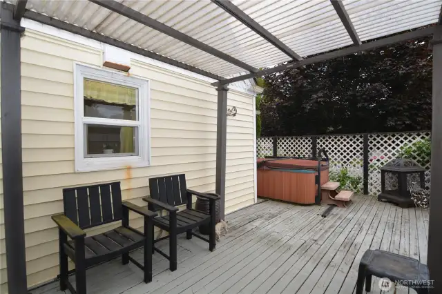 Large Deck & Gazebo