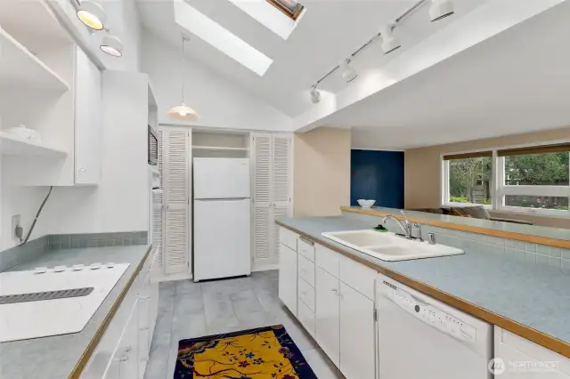 The skylights brighten up the entire room