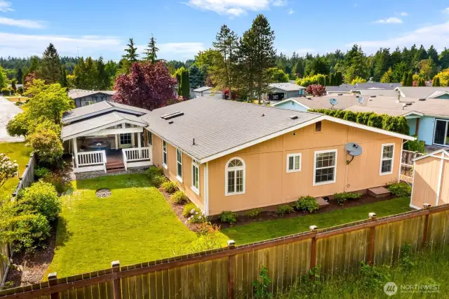 Fully fenced backyard for the pups & grandkids!